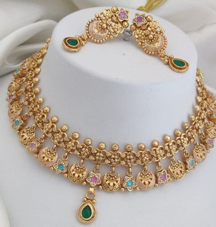 A graceful necklace set with matching earrings